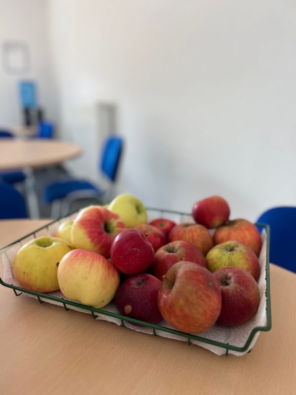 🍎 Happy Apple Day! 🍏 1 Apfelauswahl in der Kantine
